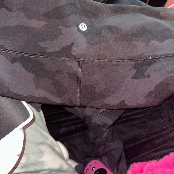 Lululemon Wunder Under High-Rise Tight 25" Camo size 8 - Picture 7 of 7
